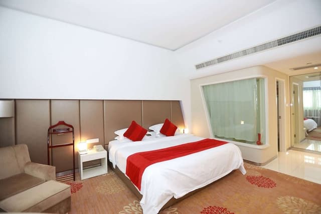 Standard Room, 1 King Bed, Smoking