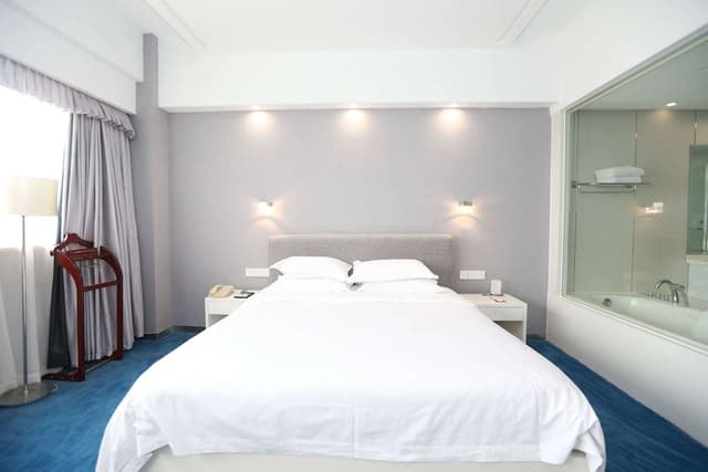 Executive Room, 1 King Bed