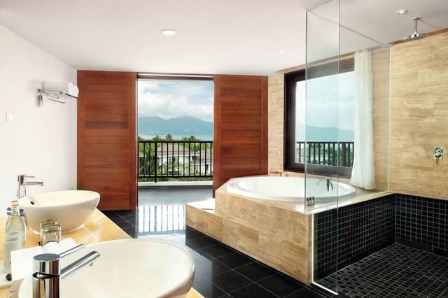 Junior Suite, 1 King Bed, Terrace
