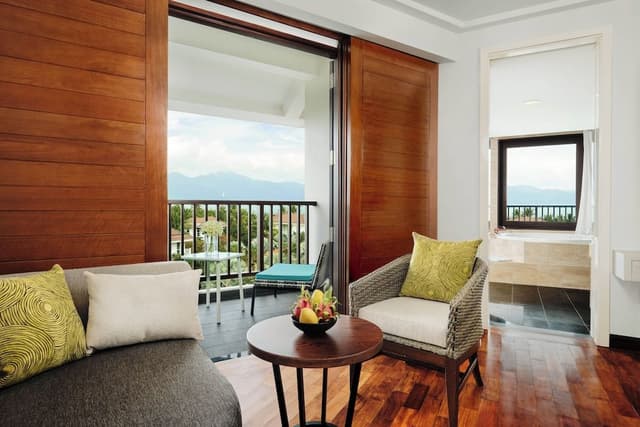 Junior Suite, 1 King Bed, Terrace