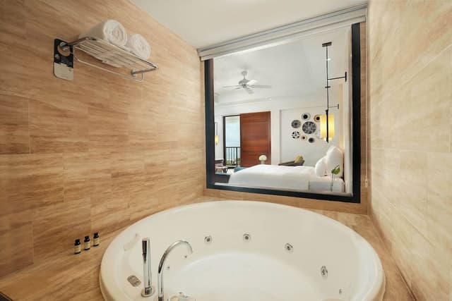 Suite, 1 King Bed (Penthouse, High Floor)