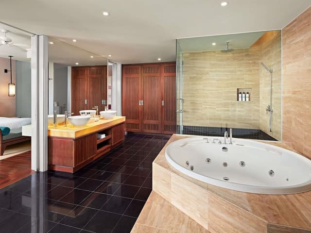 Junior Suite, 1 King Bed, Terrace