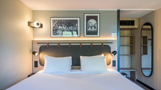 Superior Room, 1 King Bed