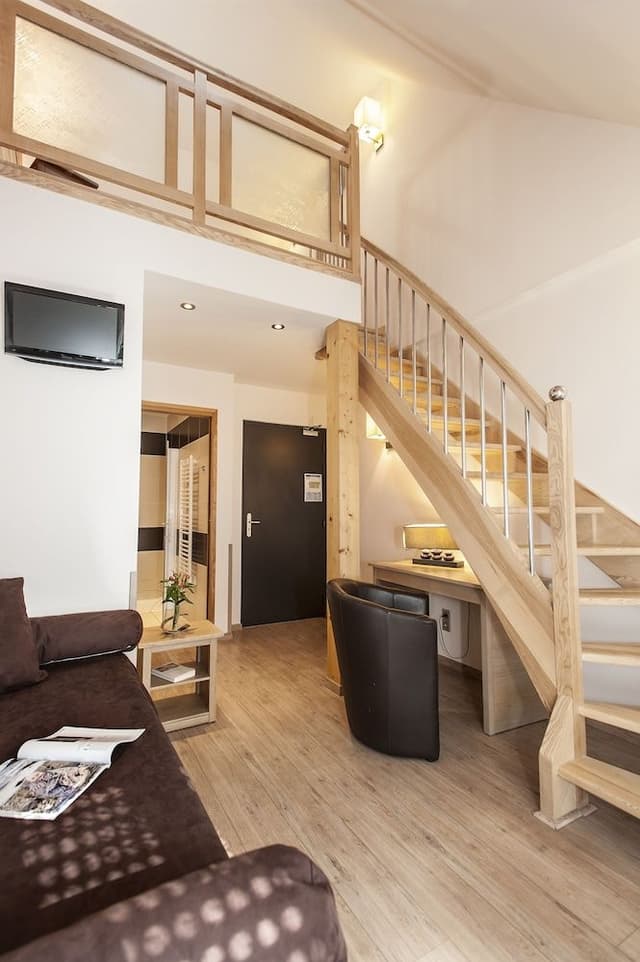 Superior Suite, Air conditioning, River View