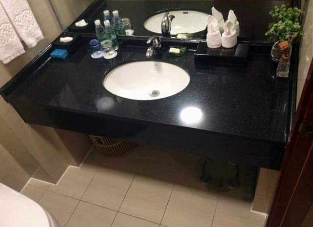 Circle Room