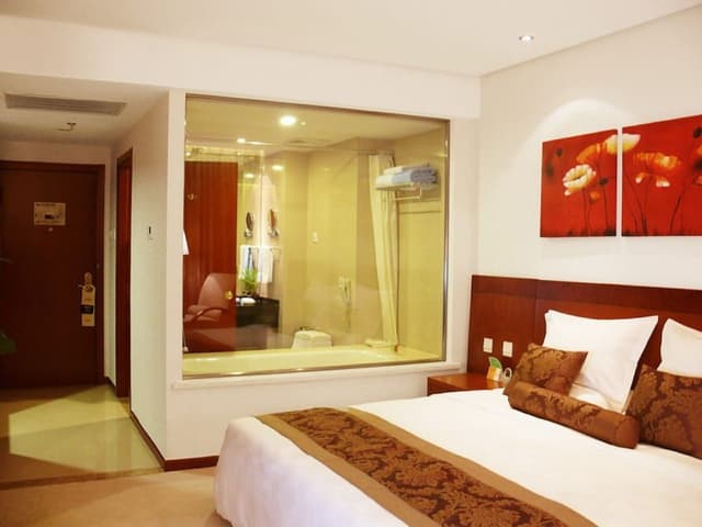 Deluxe Business Room