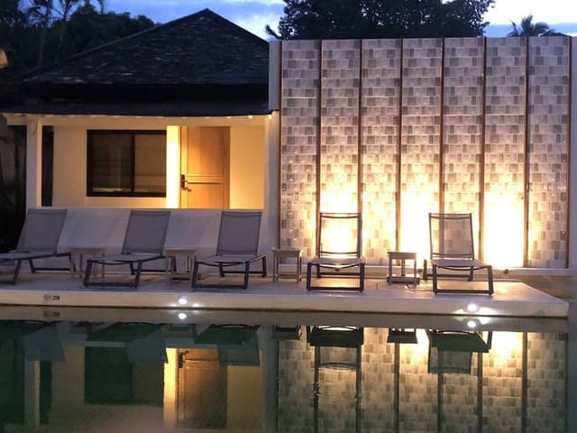 Beach Front Suite with One Way Airport Transfer