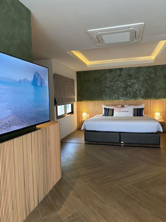 Beach Front Suite with One Way Airport Transfer