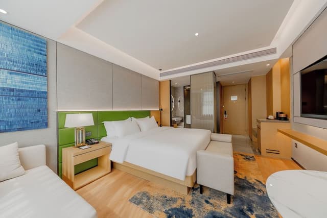 NON-SMOKING BUSINESS 1 KING ROOM