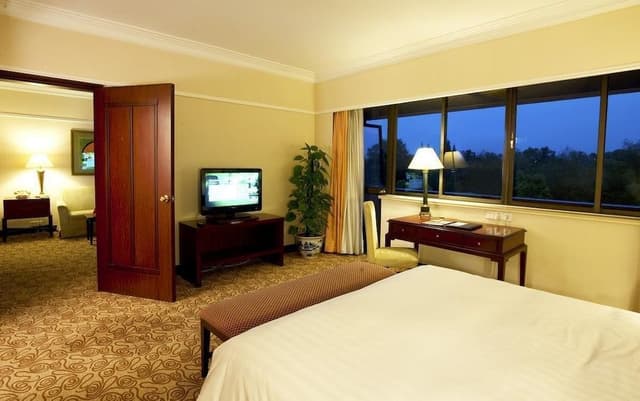 Superior Suite, Garden View