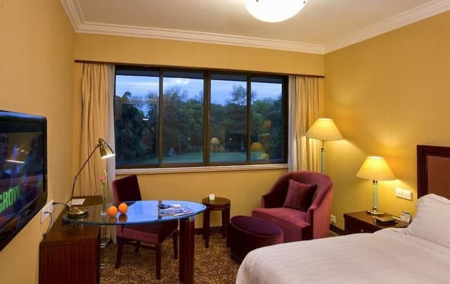 Superior Room, Garden View