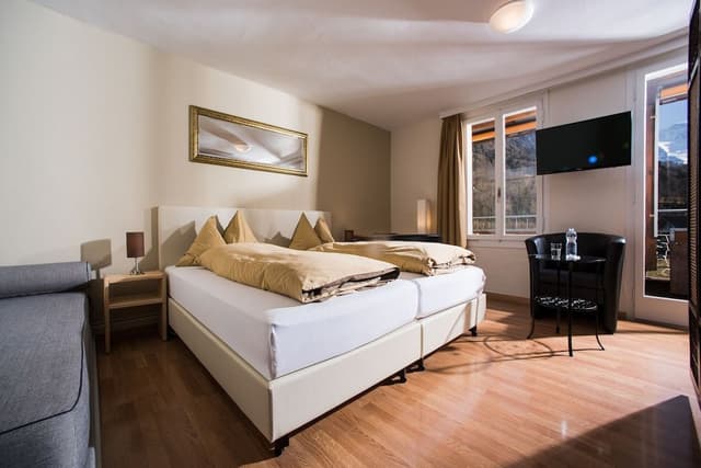 Panorama Triple Room with Jungfrau View
