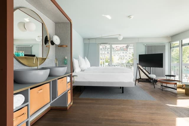 Suite
