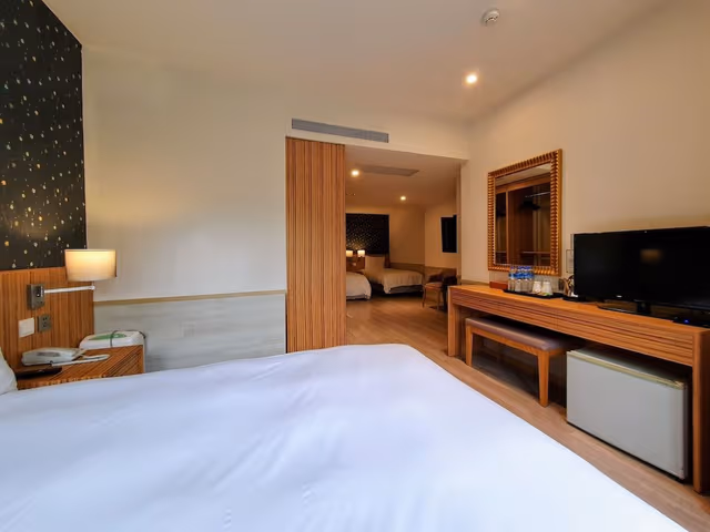 Five Persons Room