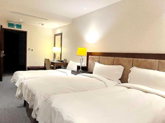 Deluxe Triple Room