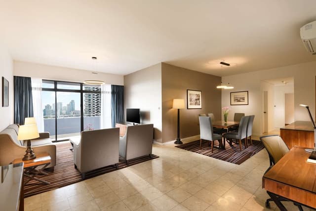 2 BEDROOM SUITE