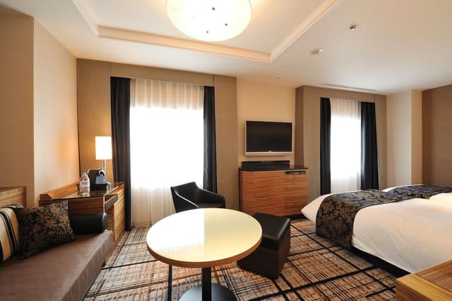 [with Lounge access] Granvia Deluxe Twin, Non Smoking  (37sqm, 20F)