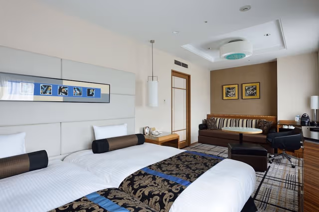 [with Lounge access] Granvia Deluxe Twin, Non Smoking  (37sqm, 20F)