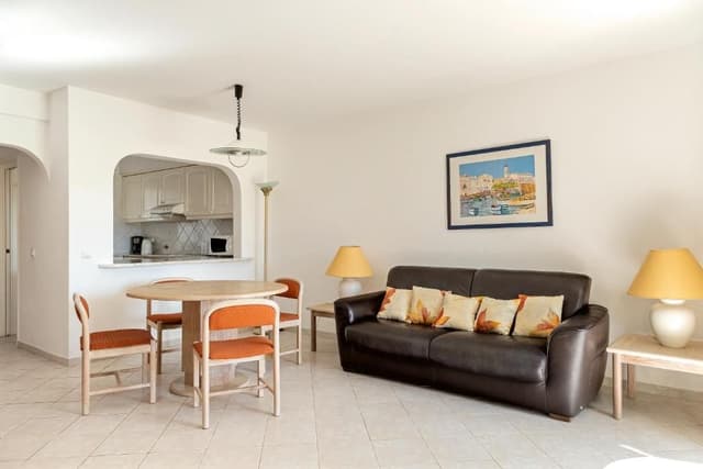 Superior Three-Bedroom Apartment