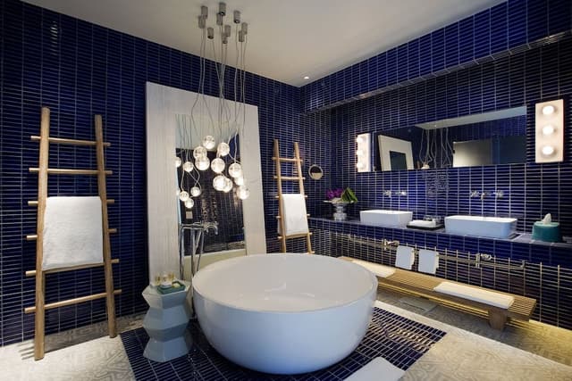 Bay Suite