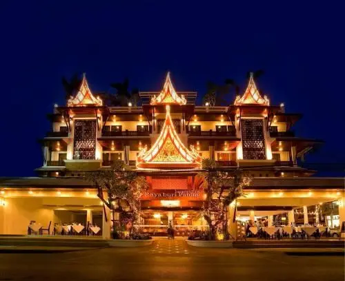 โรงแรมรายาบุรี ป่าตอง