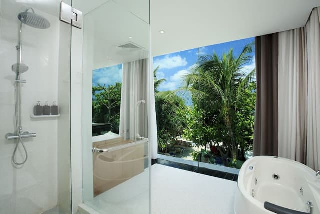 Suite, 1 Bedroom, Sea View (Free Daily Minibar)