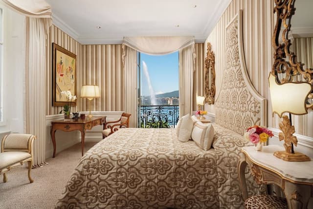 Suite (Bellevue)