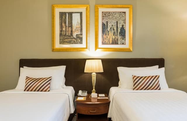 Deluxe Room Lake or Garden View - Twin