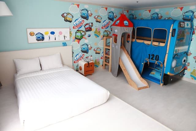 Tayo Room