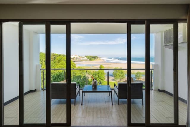 Suite, 1 Bedroom, Partial Ocean View