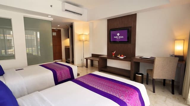 Regis Room