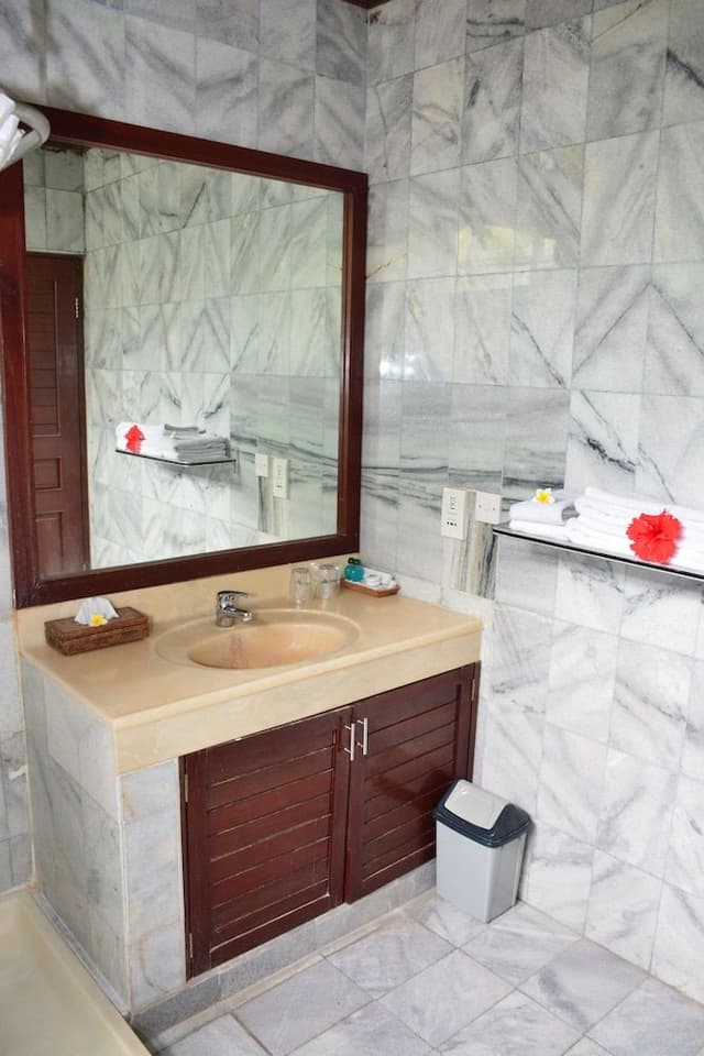 Interconnecting Suite Double and Twin