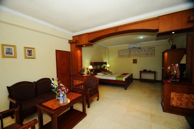 Deluxe Double or Twin Room