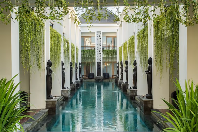 Deluxe Pool View