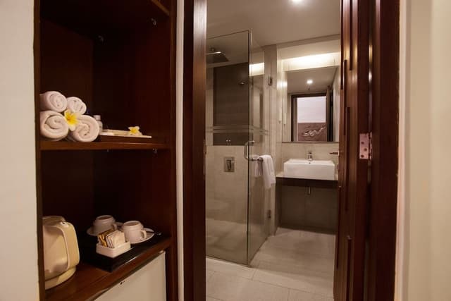 Honeymoon Suite