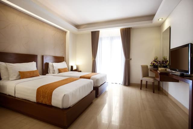 Deluxe Room, Balcony