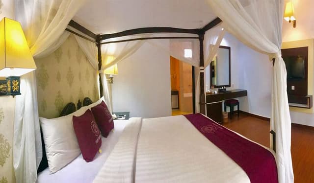 Deluxe Chalet or Bungalow