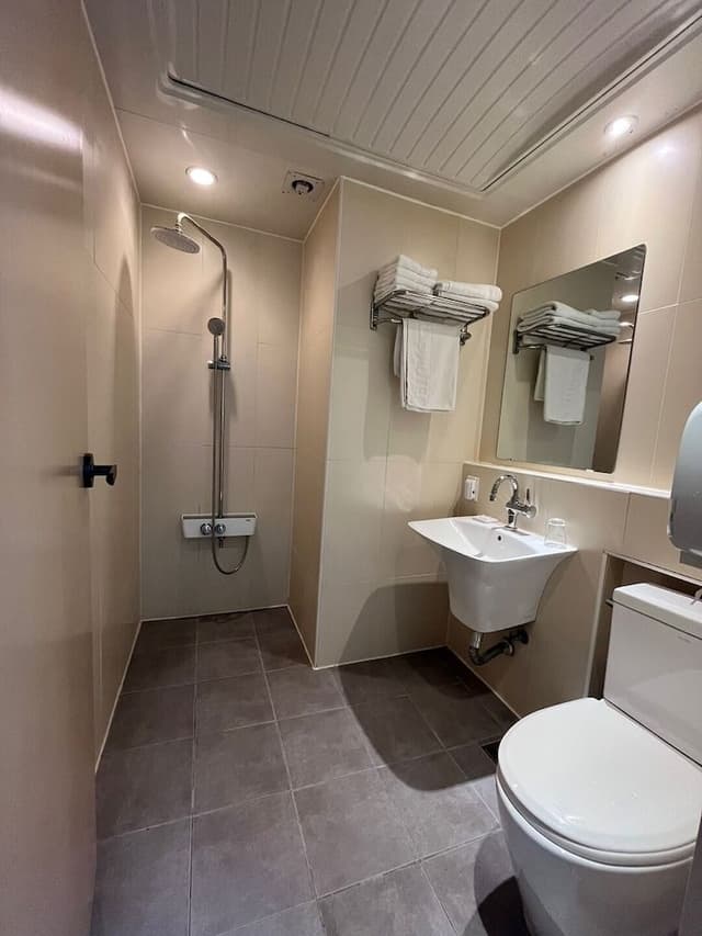 Premium Deluxe Family (No bathtub)