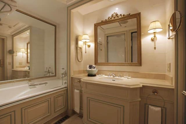 [Check-in 15:00] Tower High Floor Suite Twin, Non Smoking