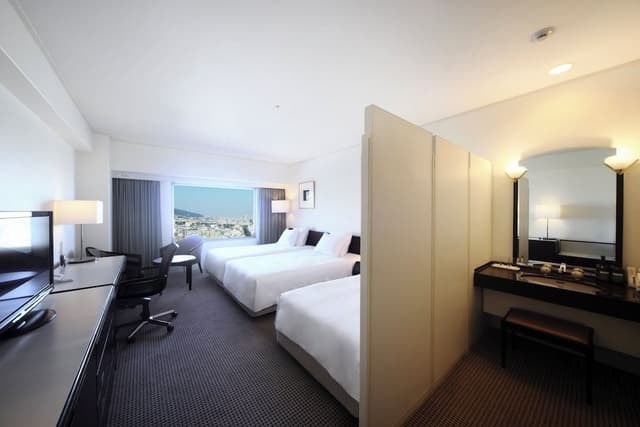 Premium Room, Multiple Beds, City View