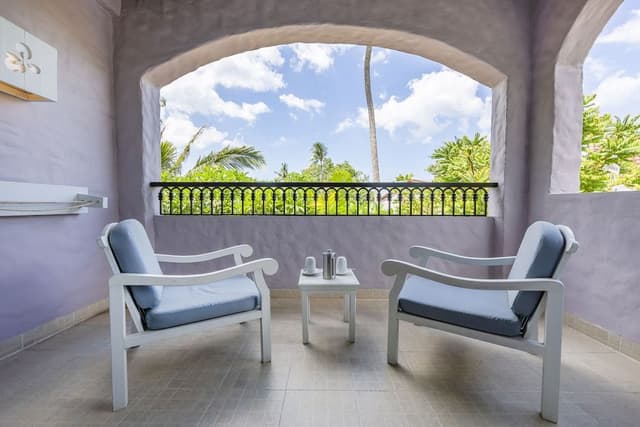 Room, 1 King Bed, Balcony