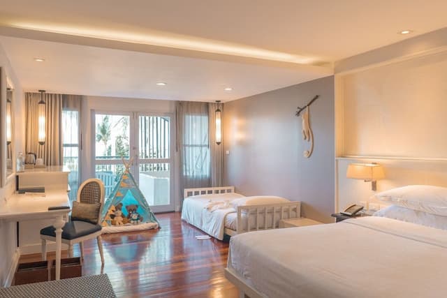 Family Room, 1 King Bed