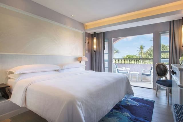 Room, 1 King Bed, Balcony