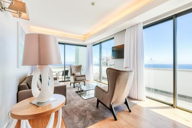 Premium Suite with Sea View