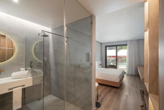 Deluxe Twin Room Partial Sea View