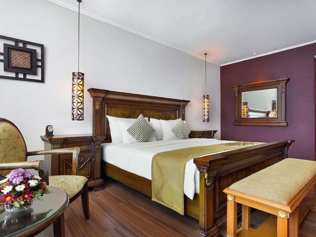 Superior Room, 1 King Bed