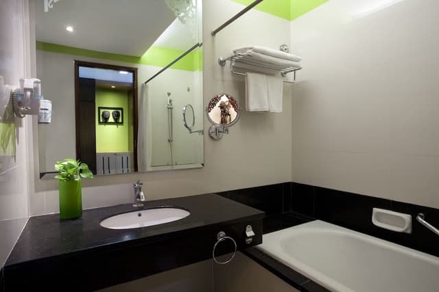 Superior Room, 1 King Bed