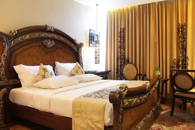 Superior Room, 1 King Bed