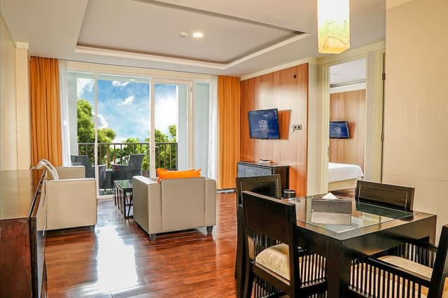 Condo, 2 Bedrooms