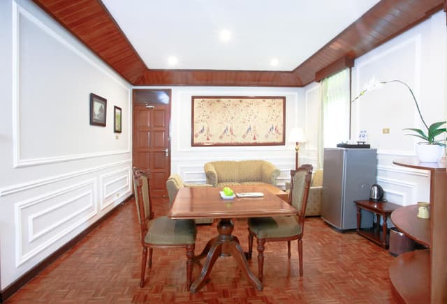 Suite Room
